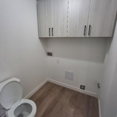Logement 5 1/2 - 3e étage - refait à neuf - disponible immédiatement - Photo 3