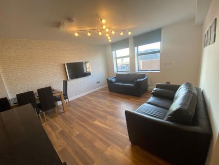 2 bedroom flat to rent - Photo 3