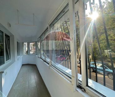 Apartament cu 3 camere zona Clucerului- Bulevardul Ion Mihalache - Photo 2