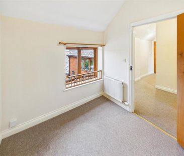 3 bedroom barn conversion to rent - Photo 3