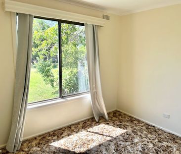 Cosy 3 Bedroom House in the heart of Coronet Bay - Photo 3