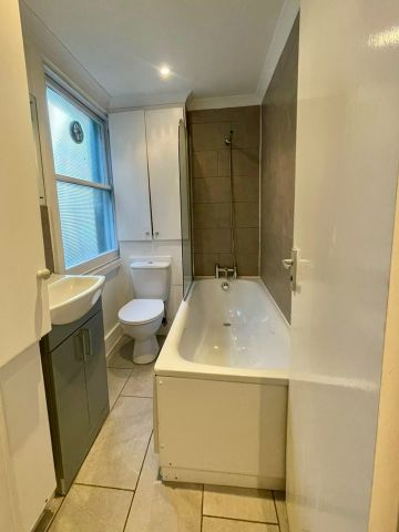 2 Bed Terraced House, Boundary Lane, SE17 - Photo 3