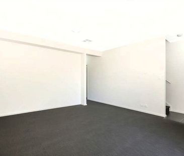 Modern 3-Bedroom Townhouse in the Heart of Largs North - Photo 1