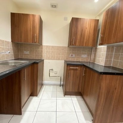 Hawkins Street, L6 - Photo 1