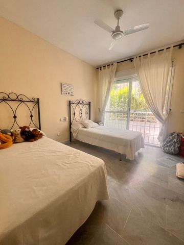 Middle Floor Apartment in Guadalmina Baja - Photo 4