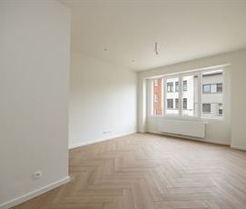 Prachtig gerenoveerd appartement(92m²) met ruim terras(16m²) en gun... - Photo 4
