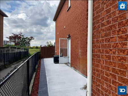 For Lease - 30 Tina Court, Brampton, Ontario - Photo 4