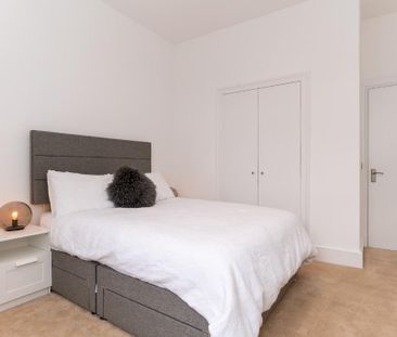 3 bedroom flat to rent - Photo 5