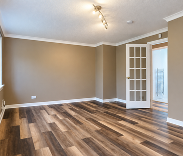 3 bedroom flat to rent - Photo 4