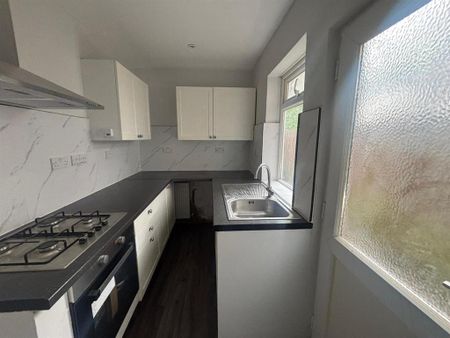 2 bedroom terraced house to rent - Photo 5