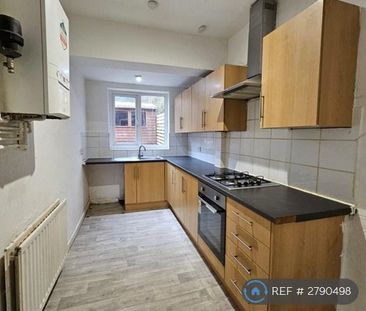 3 bedroom terraced house to rent - Photo 6