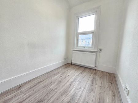 2 Bed Maisonette, Newlands Park, SE26 - Photo 4
