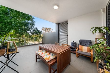 Oversized 2-Bedroom Apartment with Rare Large Terrace and Study Nook. - Photo 4