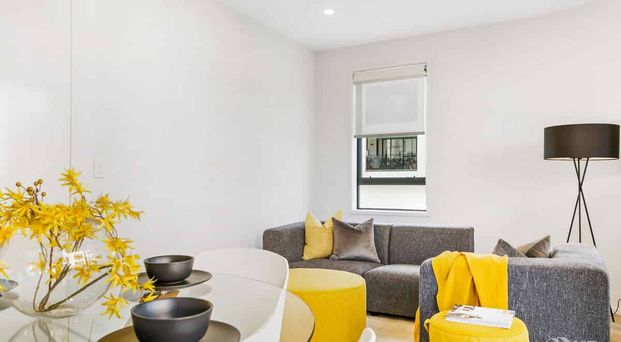 Hobsonville, 2 bedrooms, $640 - Photo 1