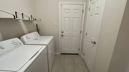 For Lease - 705 CAMPOLINA Way, Stittsville - Munster - Richmond, Ontario - Photo 4
