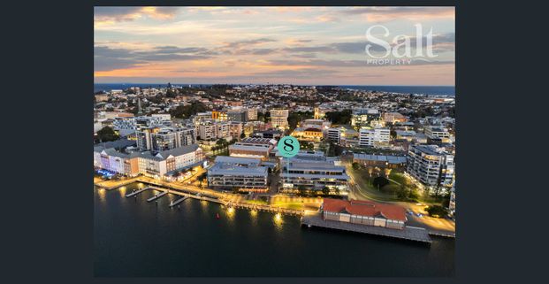 Vibrant Waterside Living - Photo 1