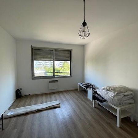 Location Appartement 2 pièces 50m² VILLEURBANNE 69100 - Photo 3