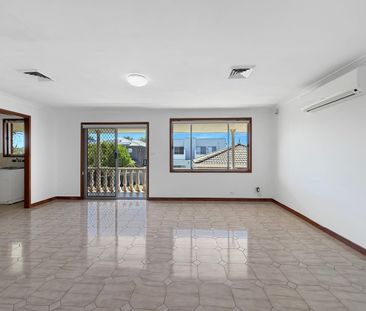 Beautiful Family Home - Photo 4