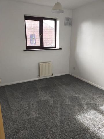 3 bedroom detached house to rent - Photo 4