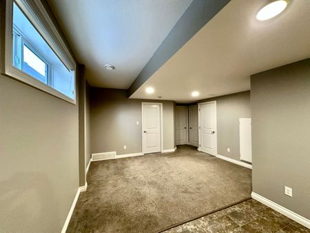 Charming 1 Bedroom Basement Suite in Prime Leduc Location - Photo 2