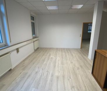 sehr großzügige 2-Zi.-Whg., 2 Bäder, Lift, Garage - Photo 1