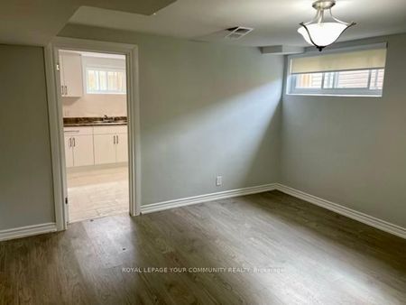 For Lease - 137 Palm Drive Unit# Lower, Toronto, Ontario - Photo 4