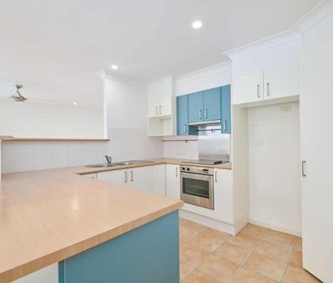 PRIVATE, LOW MAINTENANCE VILLA! - Photo 5