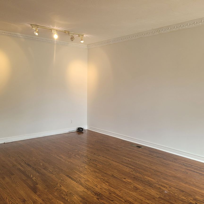 For Lease - 229 Alsace Road, Richmond Hill, Ontario - Photo 1