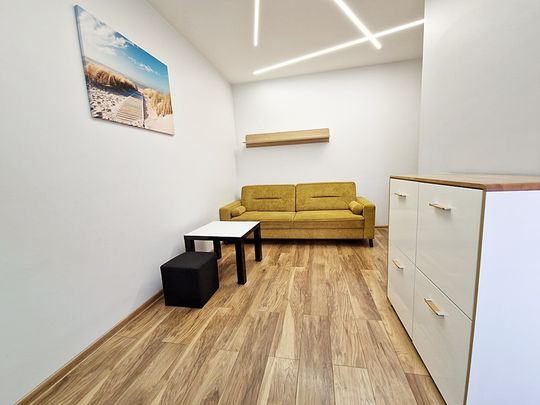 Centrum| Astronautów | 2 pokoje - Photo 1