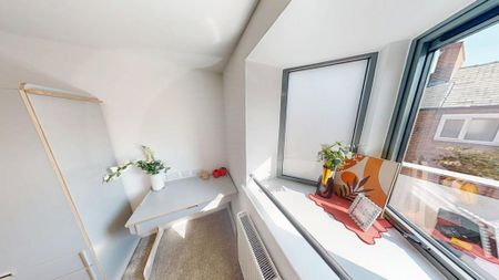 3 bedroom apartment to rent - Photo 4