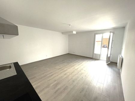 Appartement À Louer 1 Pièce , 30 M² - Photo 3