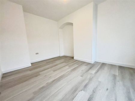 Bentworth Road, London, W12 7AA - Photo 2