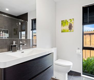 Modern Family Living in a Quiet Cul-de-Sac - Photo 5