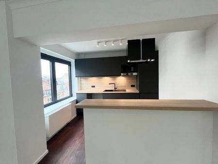 Appartement te huur in Woluwe-Saint-Lambert - Photo 5