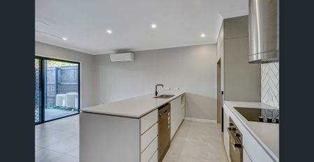 Modern Living in an Urban Oasis - Photo 4