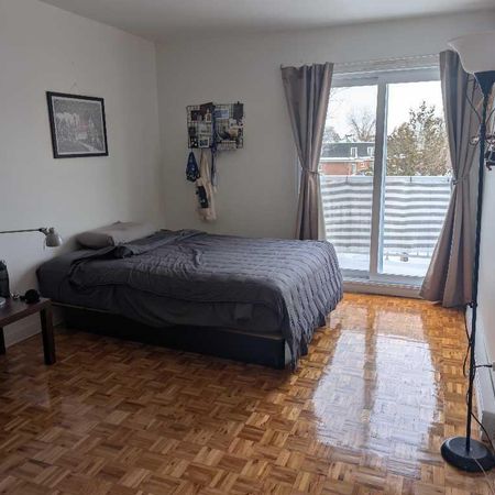 41/2 Boisbriand dispo Juillet 2026 internet l'eau chaud Thermopompe Limatiseur et chauffage + Locker inclus - Photo 3