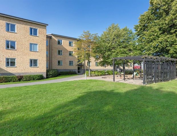 Centralvägen 14 - Foto 1