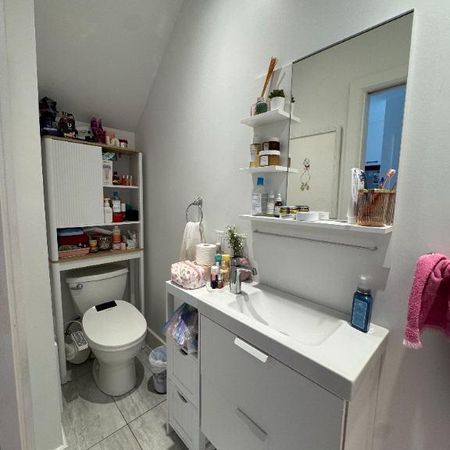 2 chambres à coucher 1 salle de bain Appartement - Photo 4