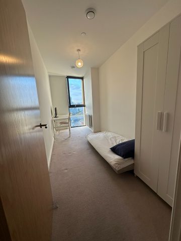 Room in a Shared Flat, Barge Walk, SE10 - Photo 2