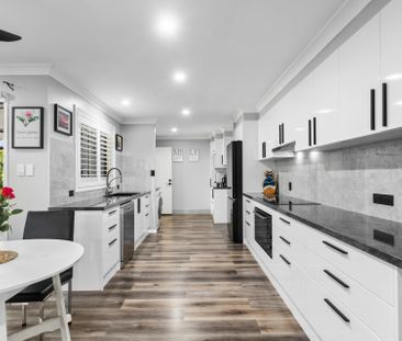 Beautifully Upgraded Family Home With Space, Style & Exceptional Ou... - Photo 2