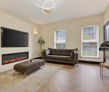 21 Charlestown Hall Gardens, Lisburn, BT28 0AL - Photo 2