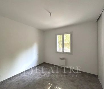 Location Appartement 4 pièces 90m² TOURRETTES SUR LOUP 06140 - Photo 3
