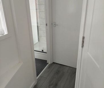 1 Bed Flat, Liverpool, L7 - Photo 3