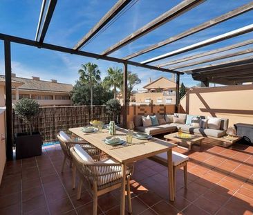 Alquiler de piso en Calle Olmo - Photo 1