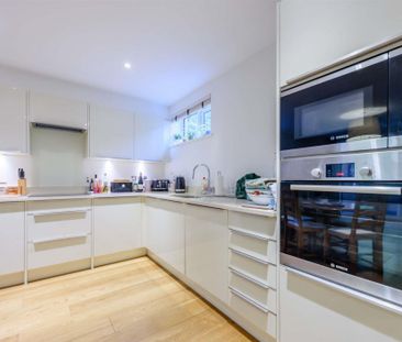 Mortimer Court, 66 Cumnor Hill, Oxford - Photo 4