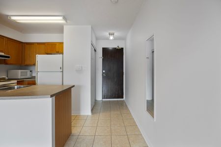 For Lease - 51 Baffin Court Unit# 713, Richmond Hill, Ontario - Photo 4