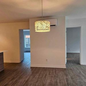 3 CH - 2 SDB - Laval - $2,200 /mo - Photo 2