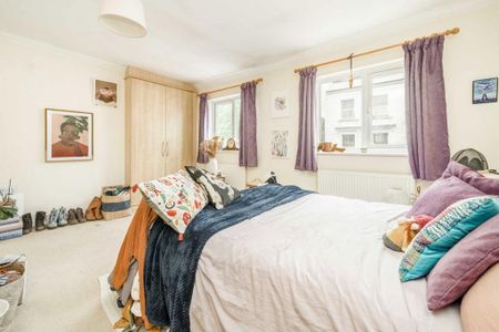 3 bedroom flat to rent - Photo 3