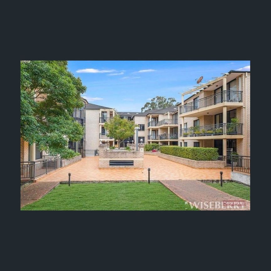 Low Maintenance living - Photo 1