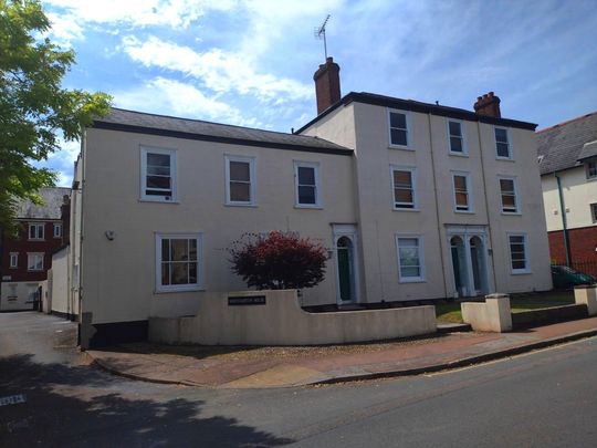 1 bed flat to rent in Shirehampton House, Exeter, EX4 - Photo 1